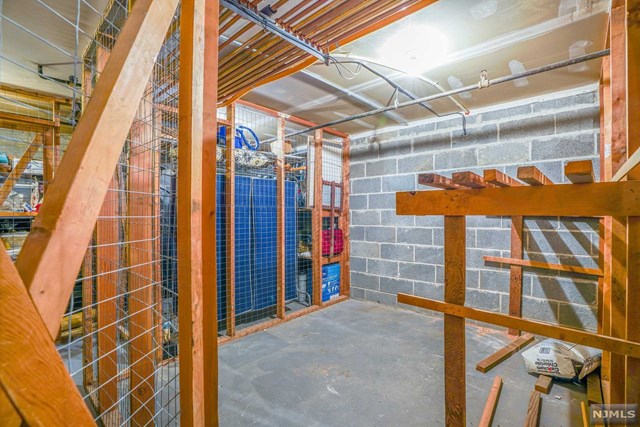 356 East Avenue 3