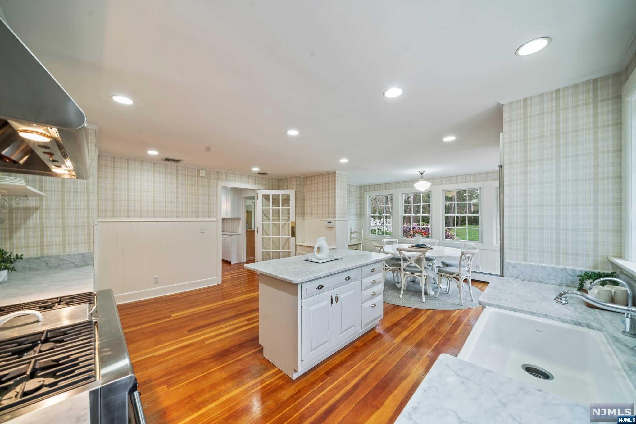 933 East Saddle River Road
