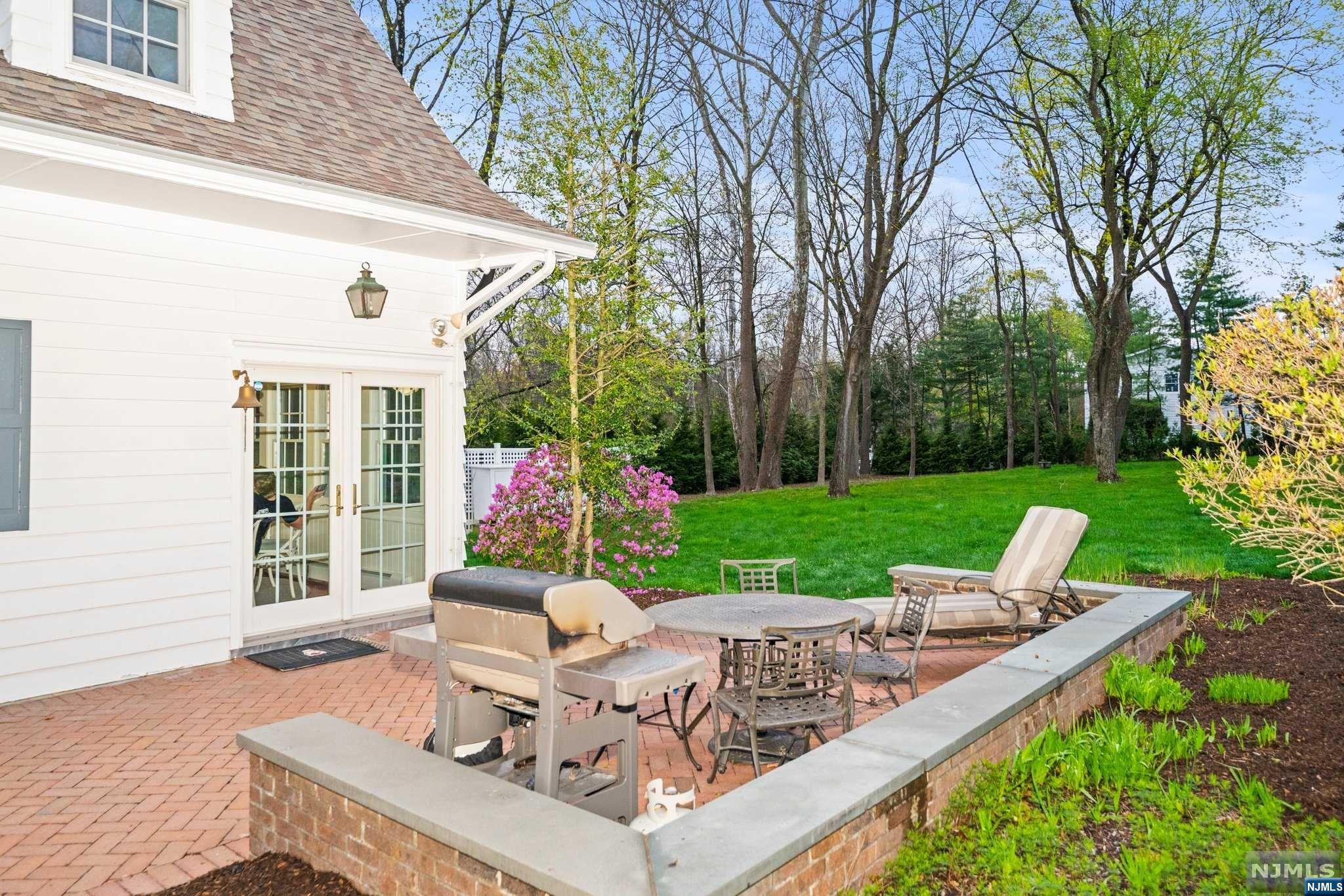 933 East Saddle River Road
