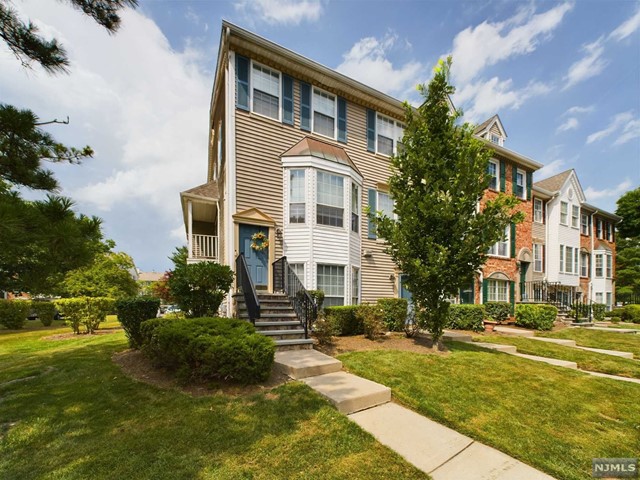 685 Plum Terrace