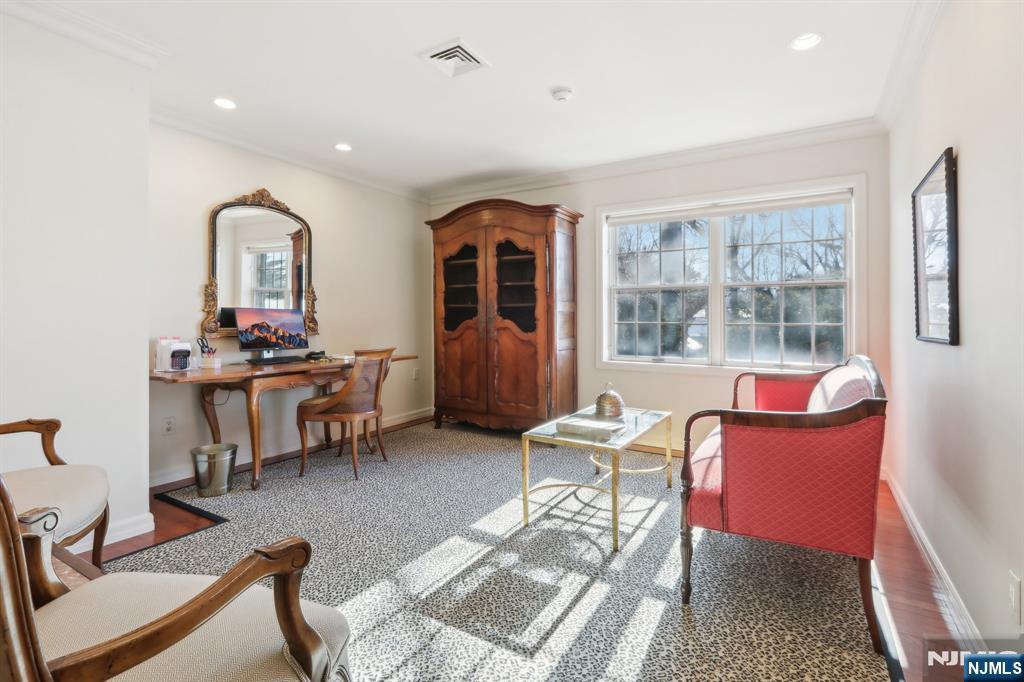 140 Bellair