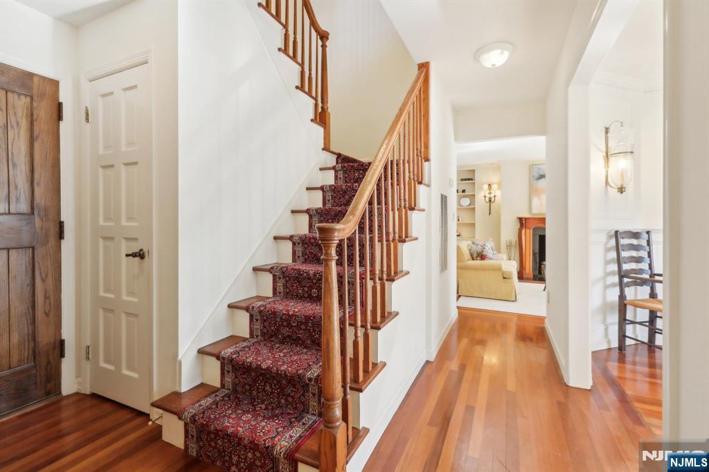 140 Bellair