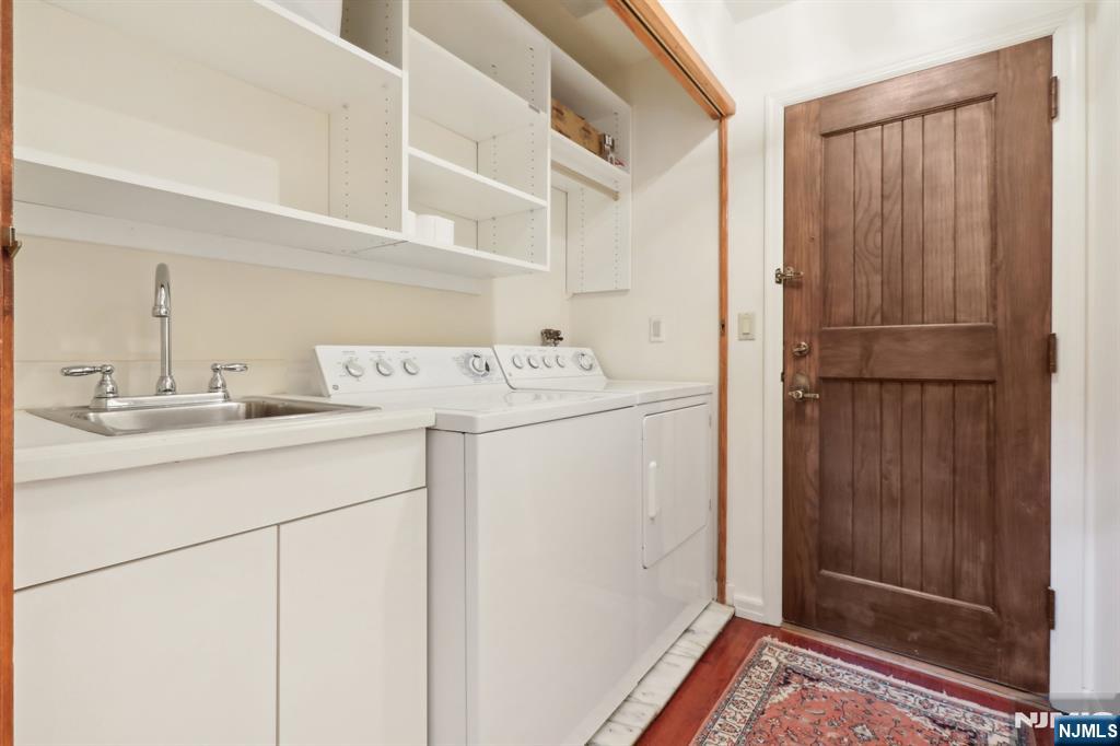 140 Bellair