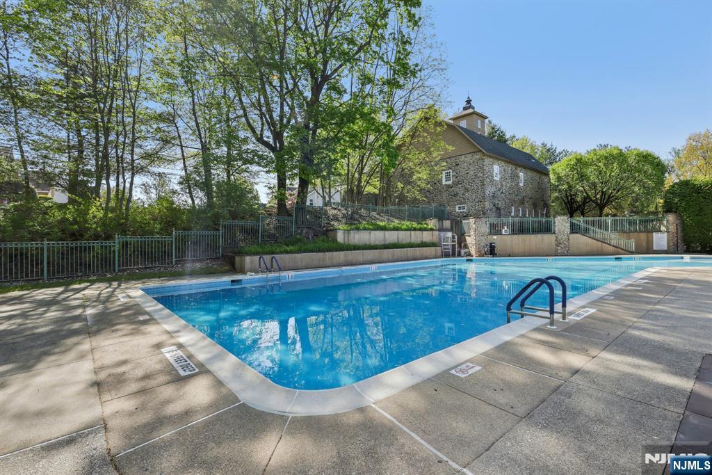 1207 Richmond Road