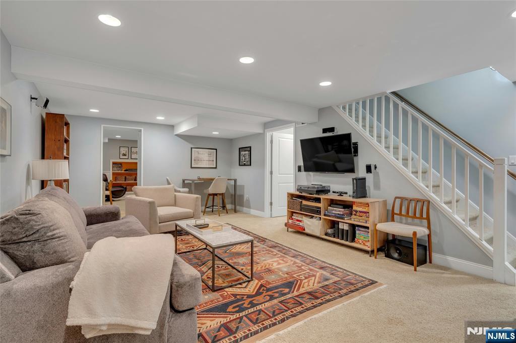52 Kenmore Place