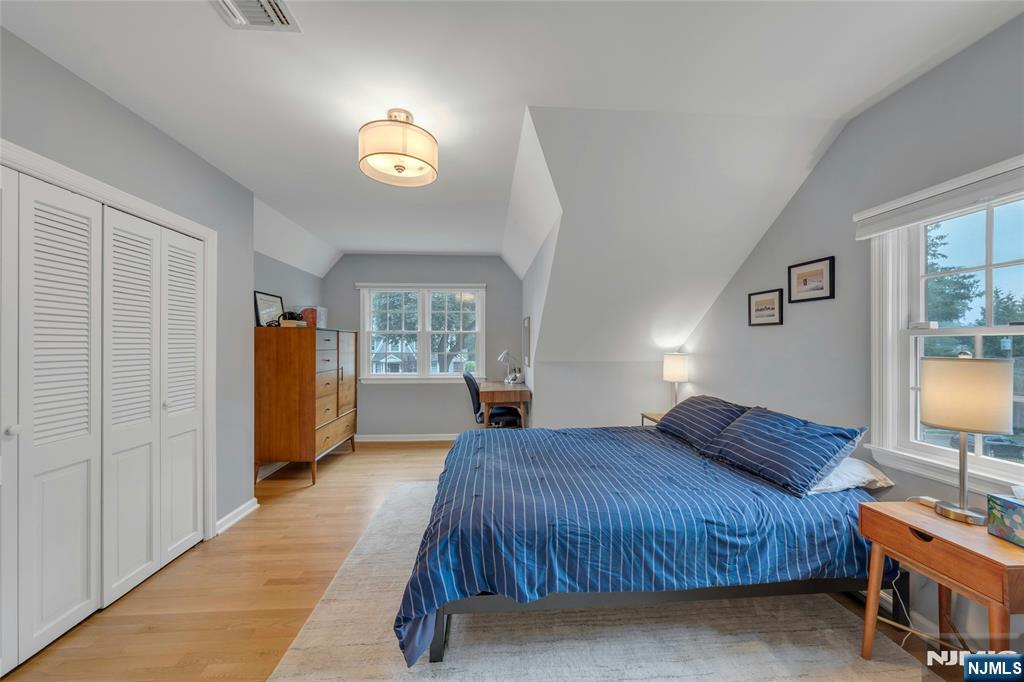52 Kenmore Place