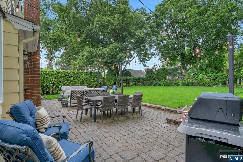 52 Kenmore Place