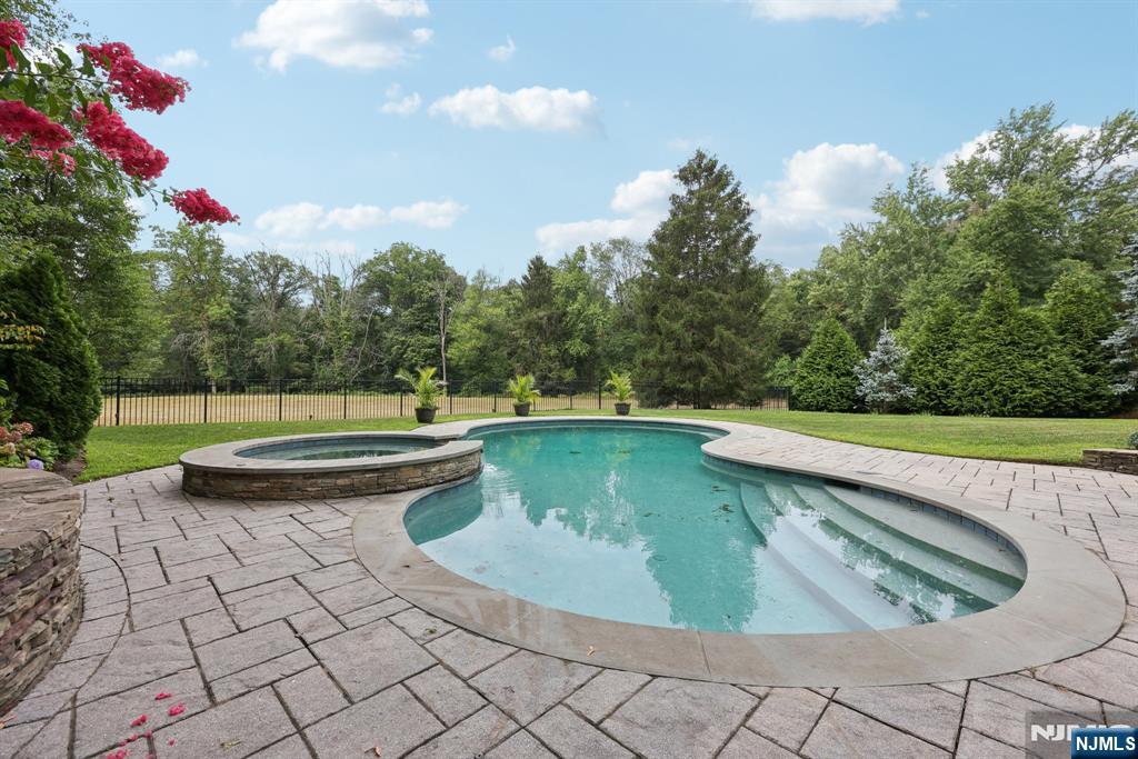 268 Iris Court