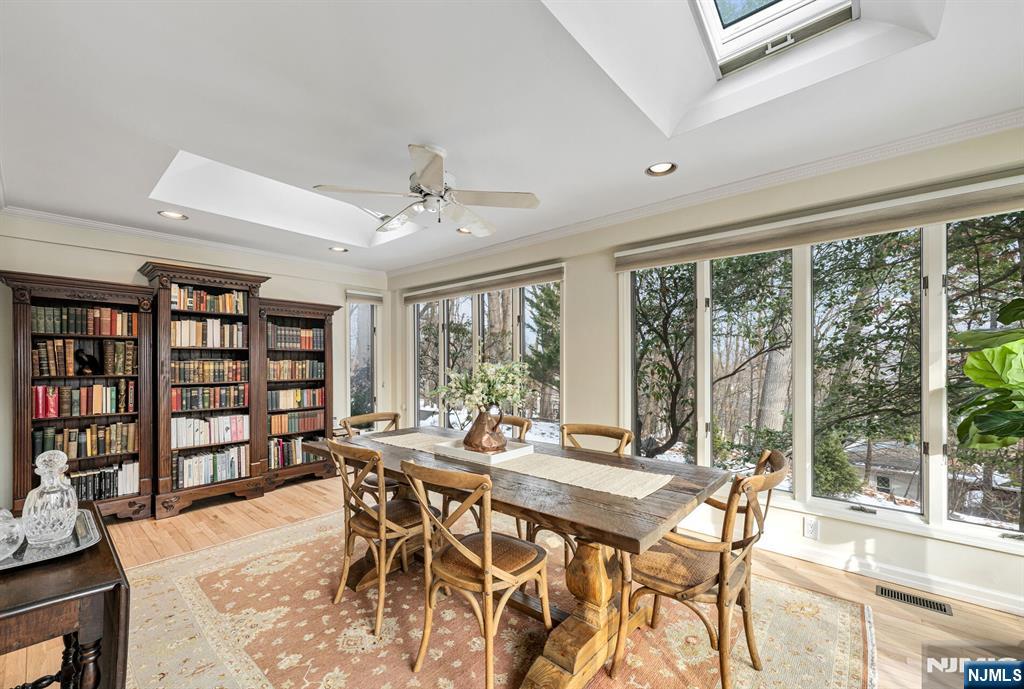 22 Knollwood Drive