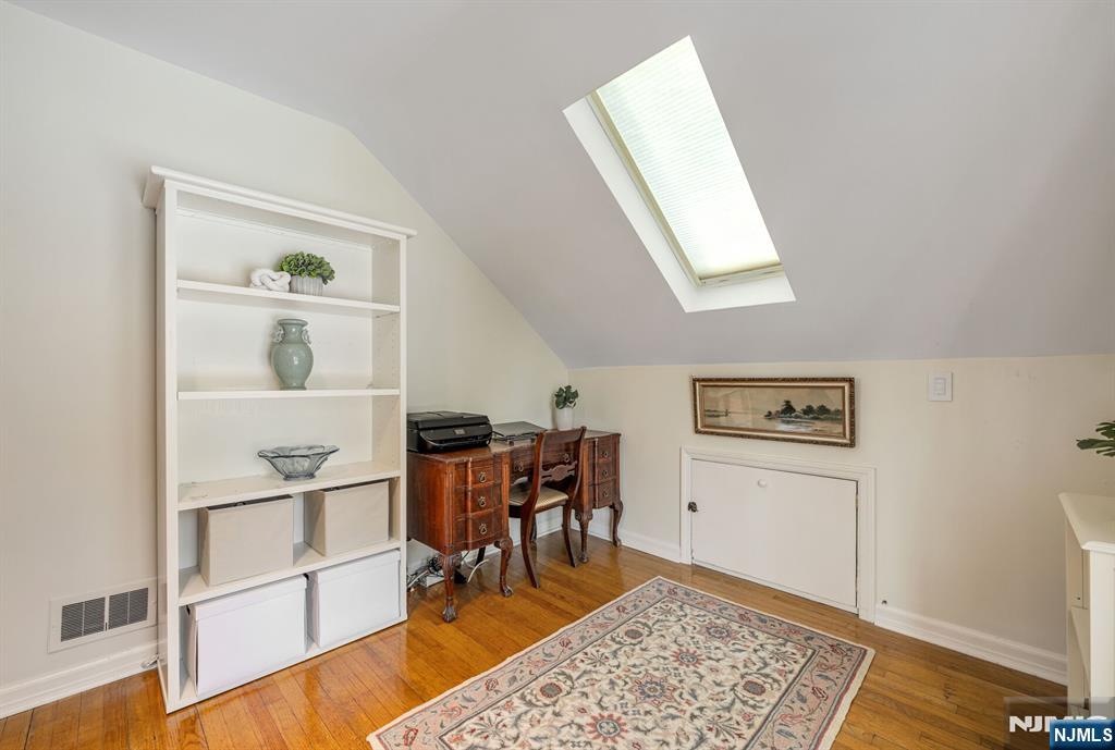 22 Knollwood Drive