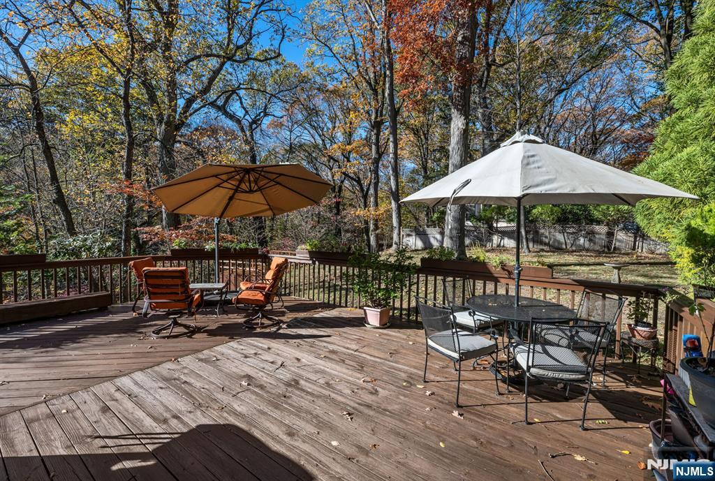 22 Knollwood Drive