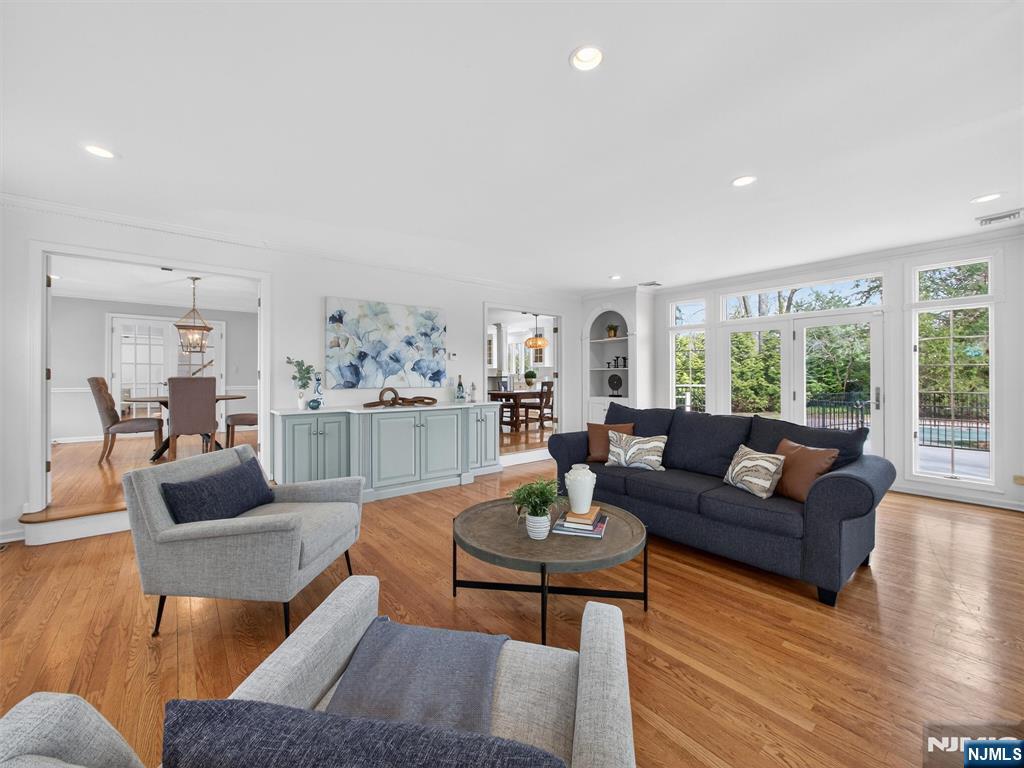 381 Lawrence Court