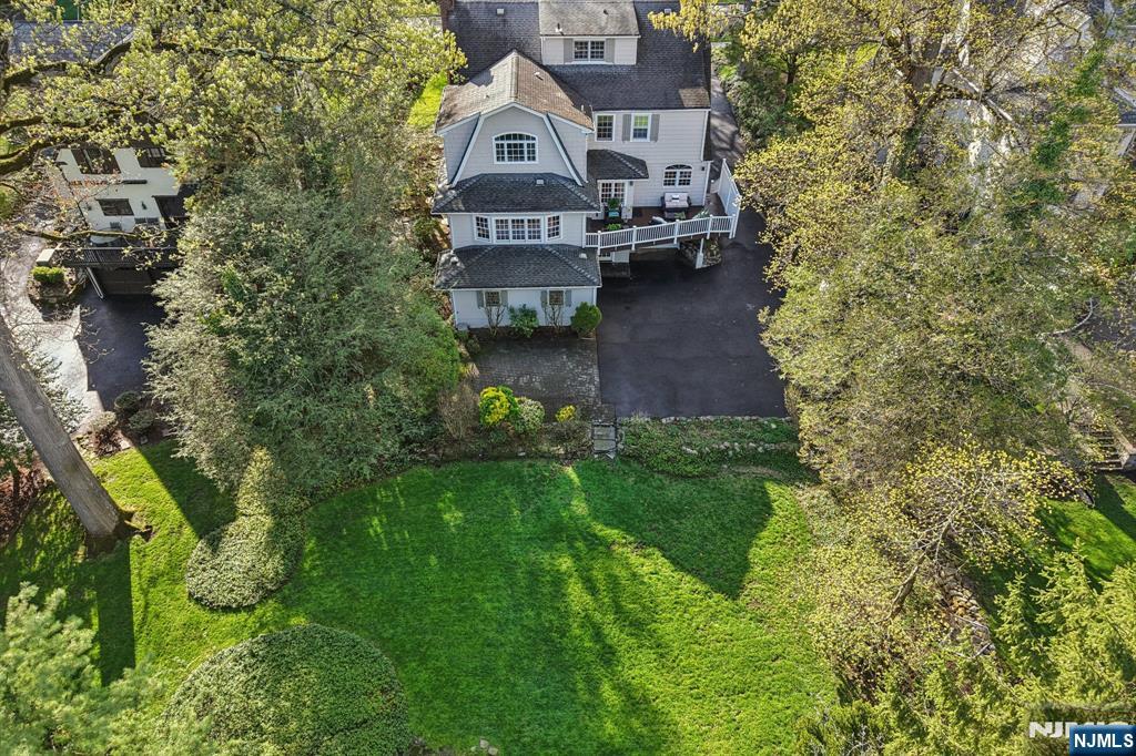 215 Beechwood Road