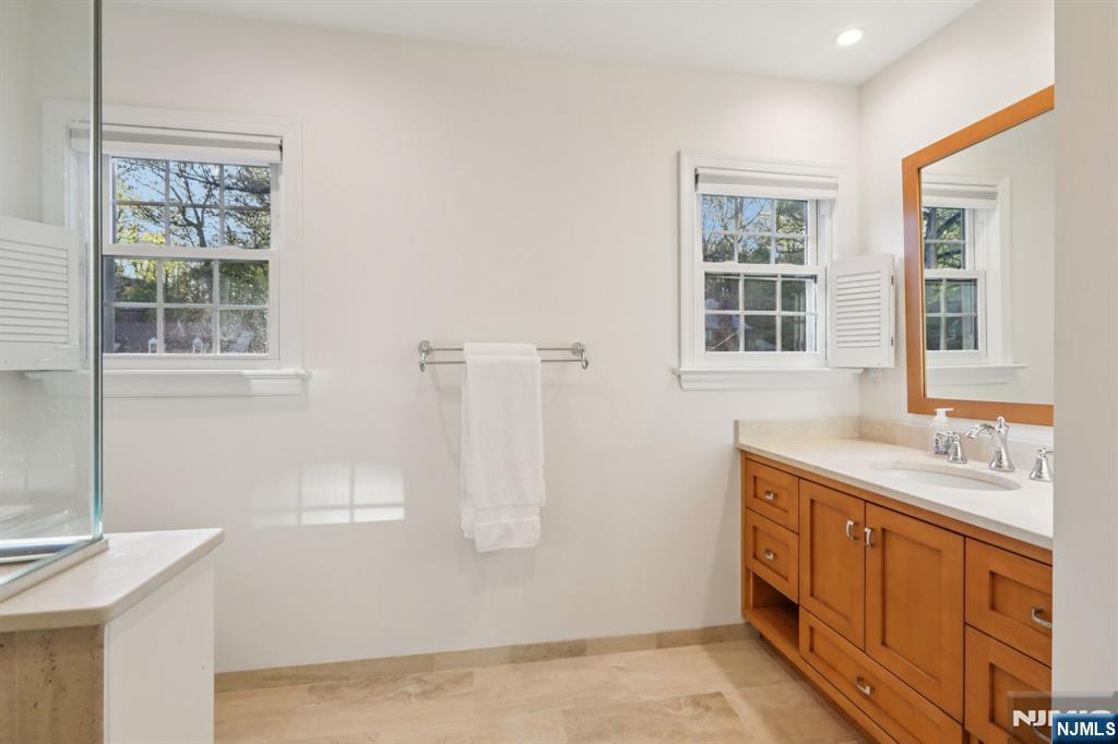 215 Beechwood Road