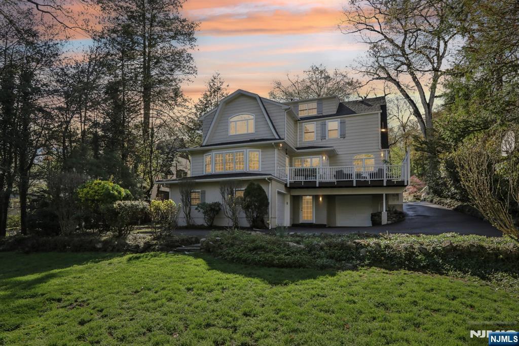 215 Beechwood Road