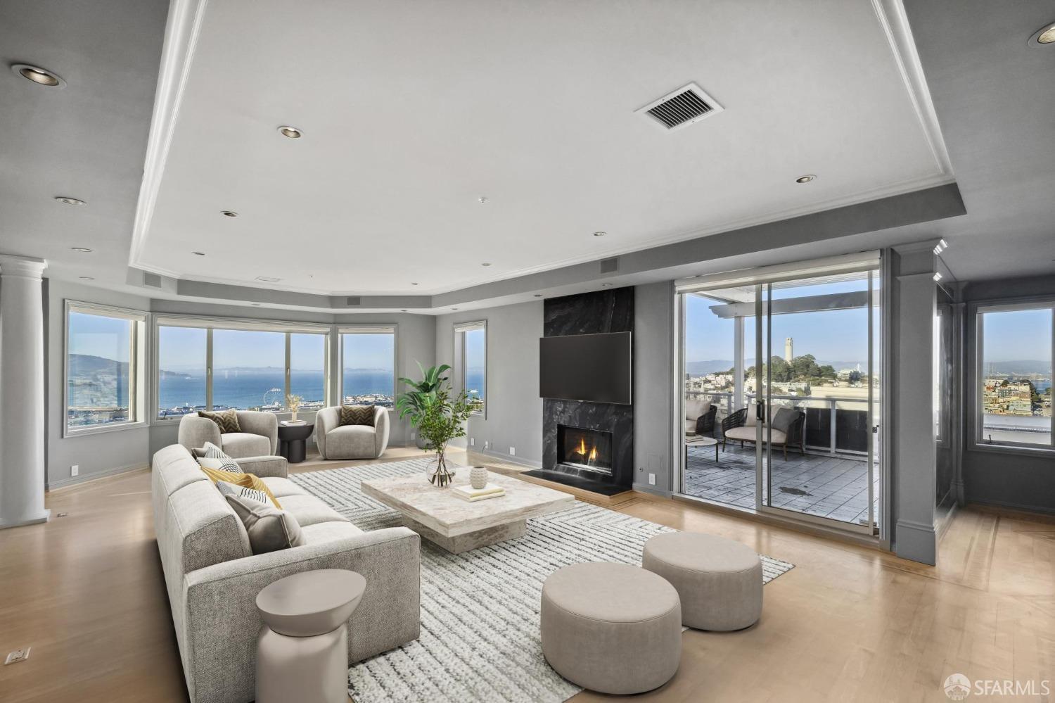 900 Green Street # 600