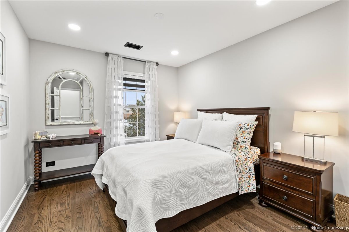 4104 Spyglass Circle
