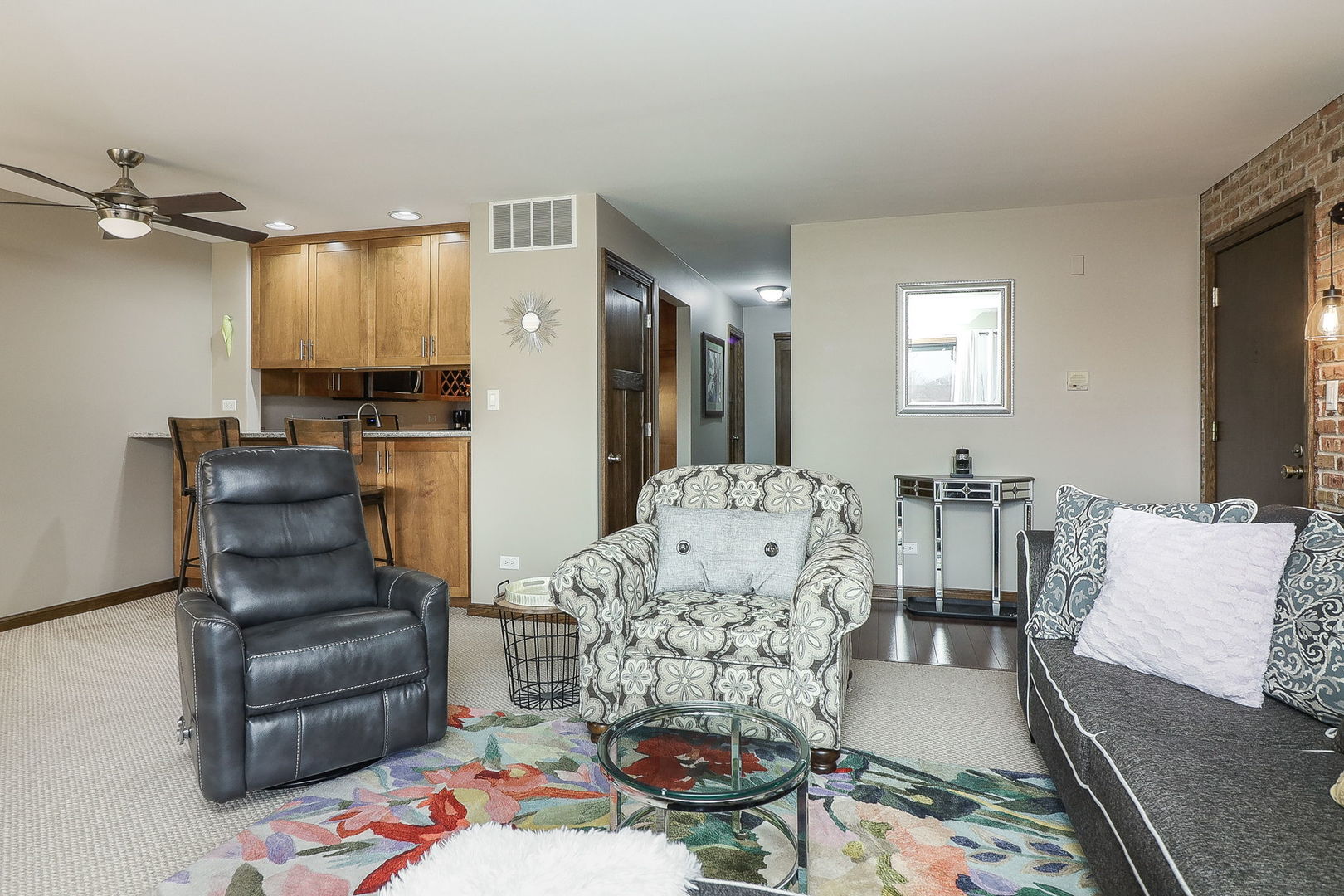 310 Sheridan Drive Unit: 1C