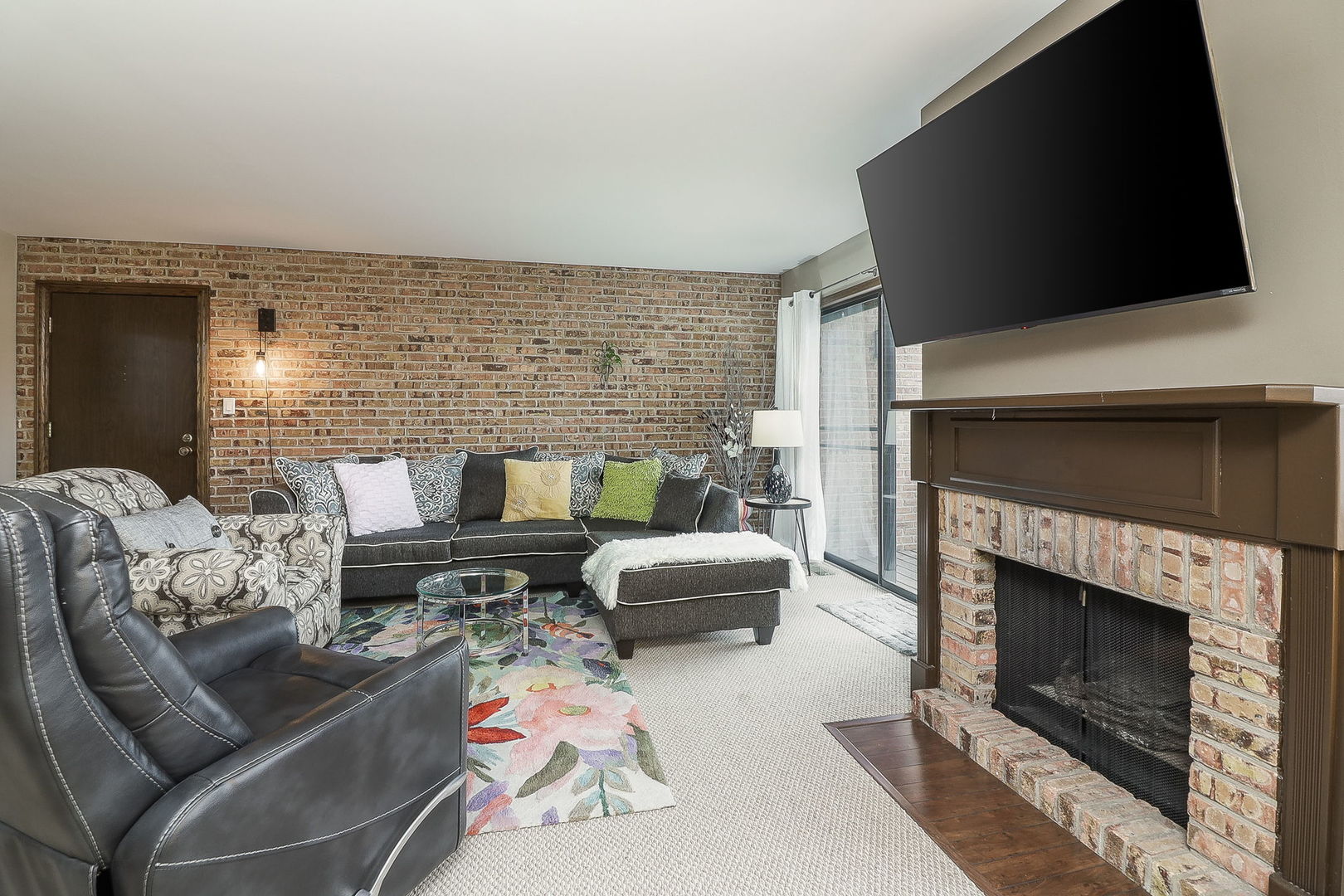 310 Sheridan Drive Unit: 1C