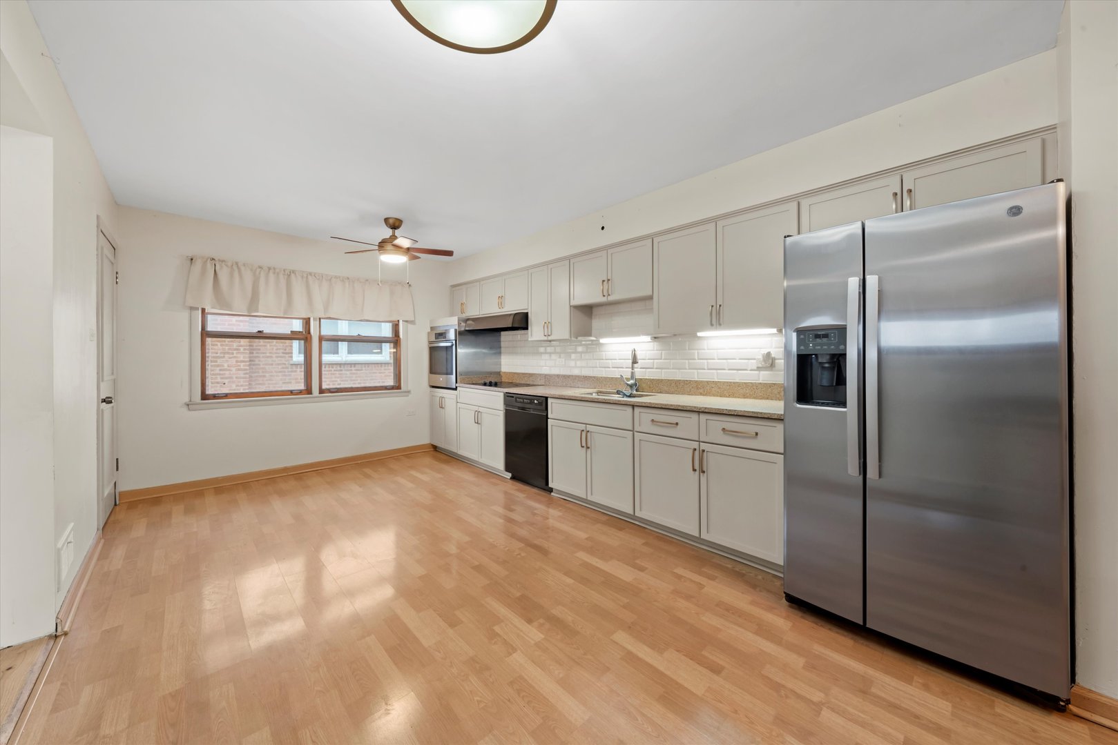 2753 W 84th Street