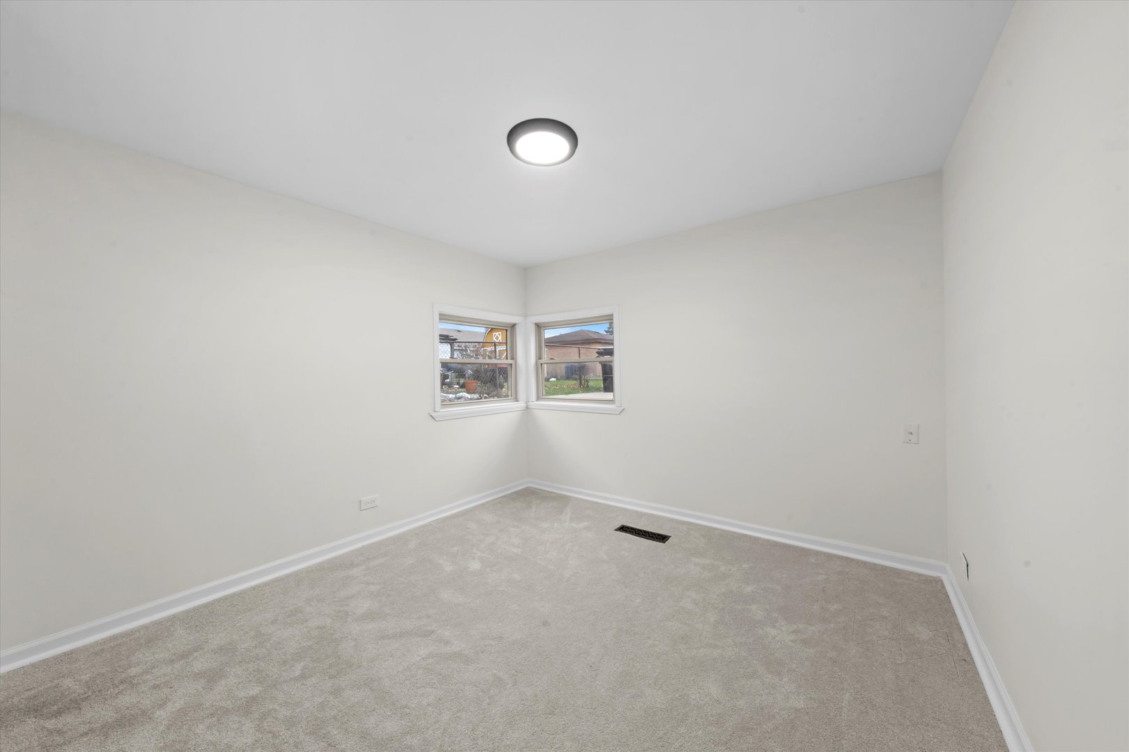 2753 W 84th Street