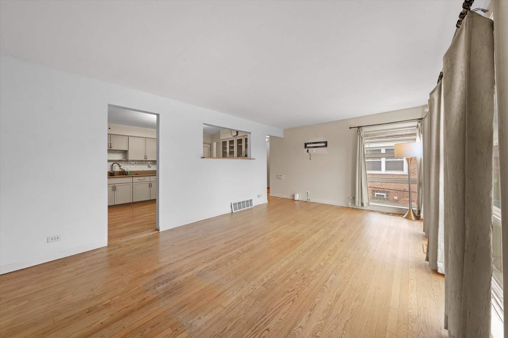 2753 W 84th Street