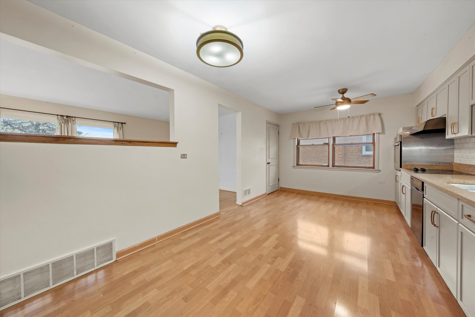 2753 W 84th Street