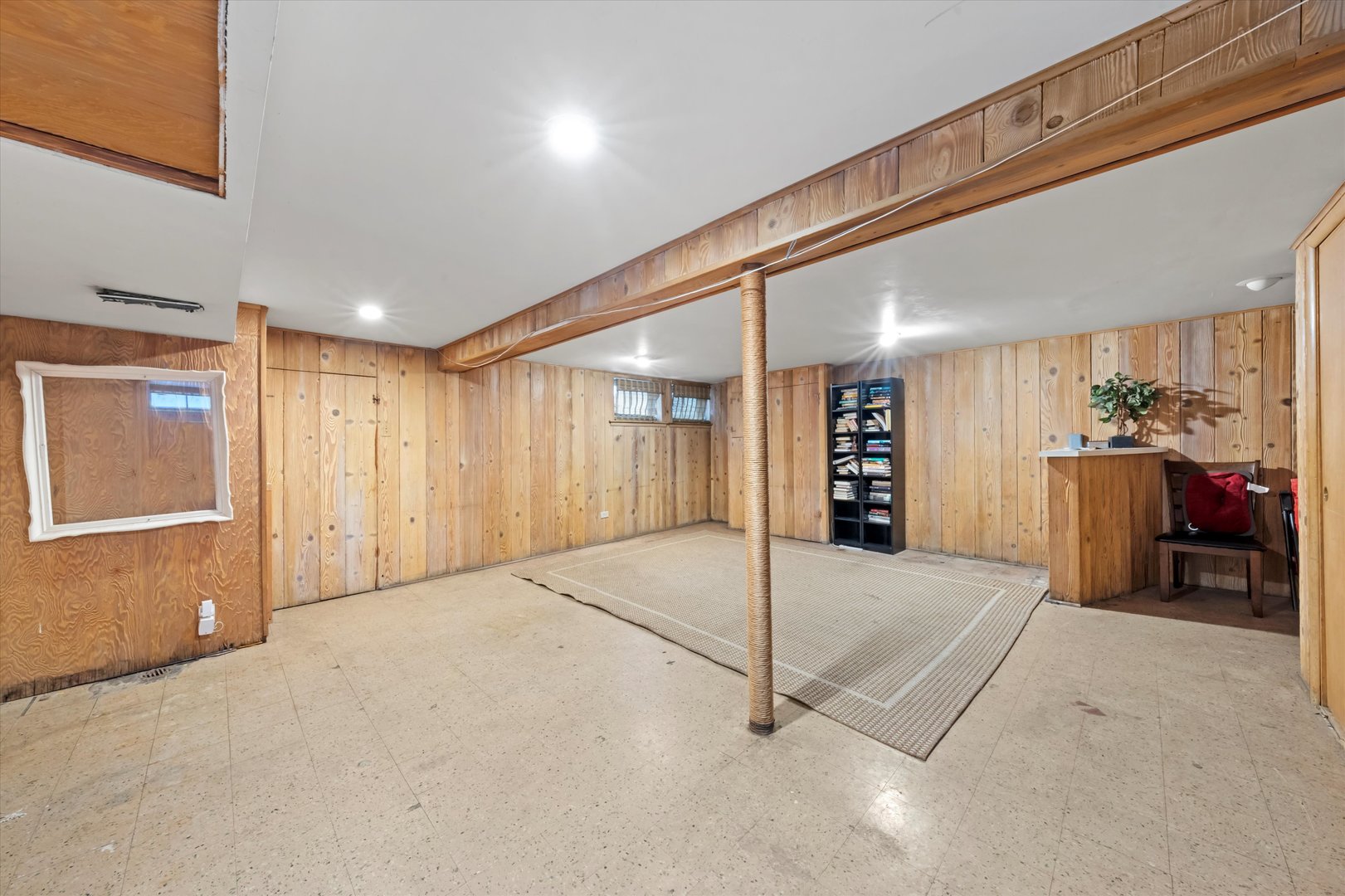 2753 W 84th Street