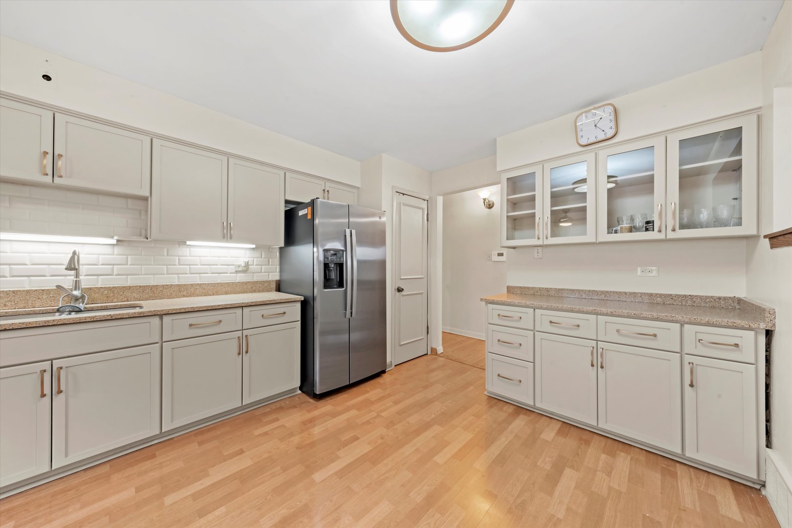 2753 W 84th Street