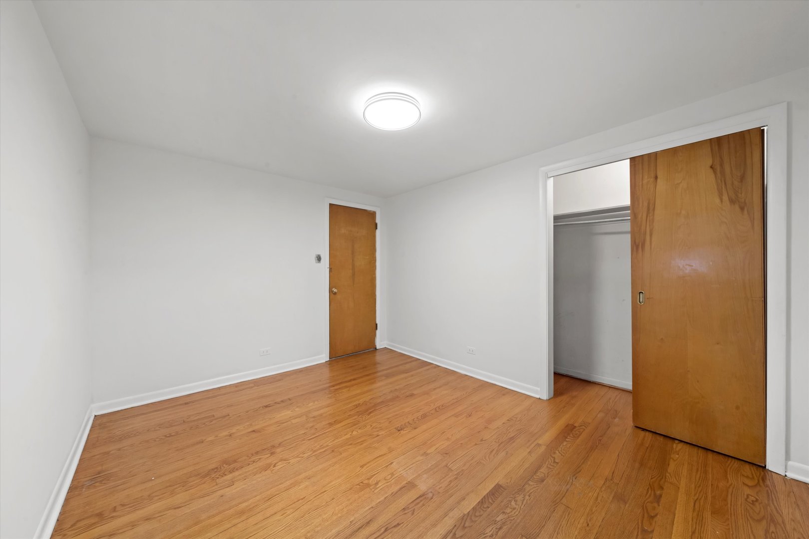 2753 W 84th Street