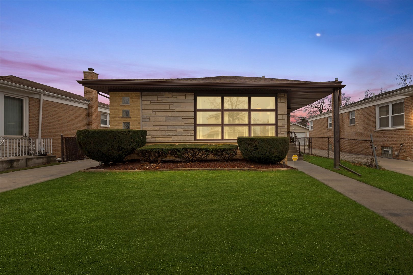 2753 W 84th Street