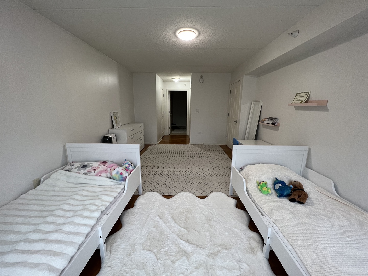 390 S Western Avenue Unit: 401