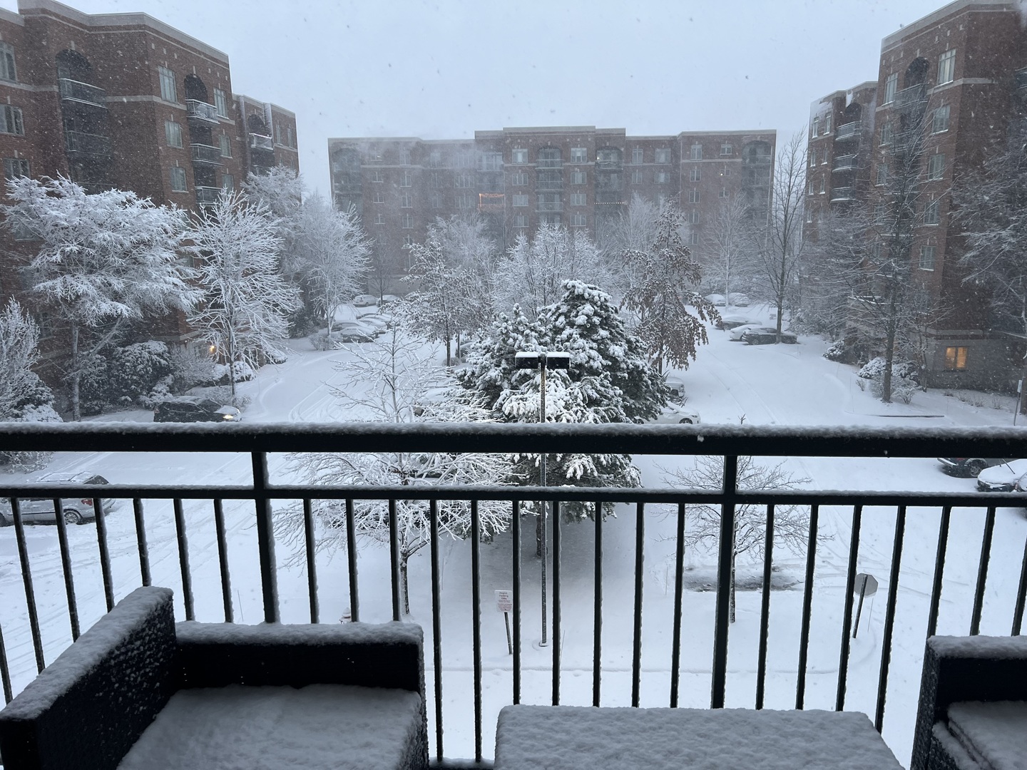 390 S Western Avenue Unit: 401