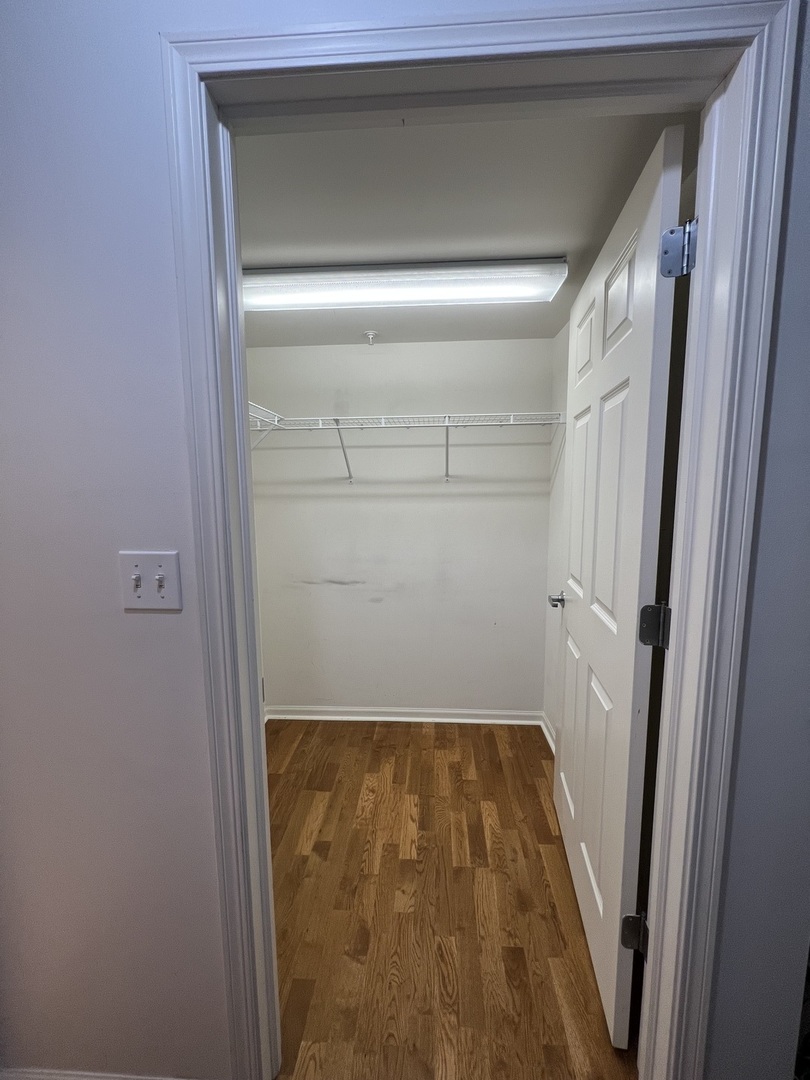 390 S Western Avenue Unit: 401