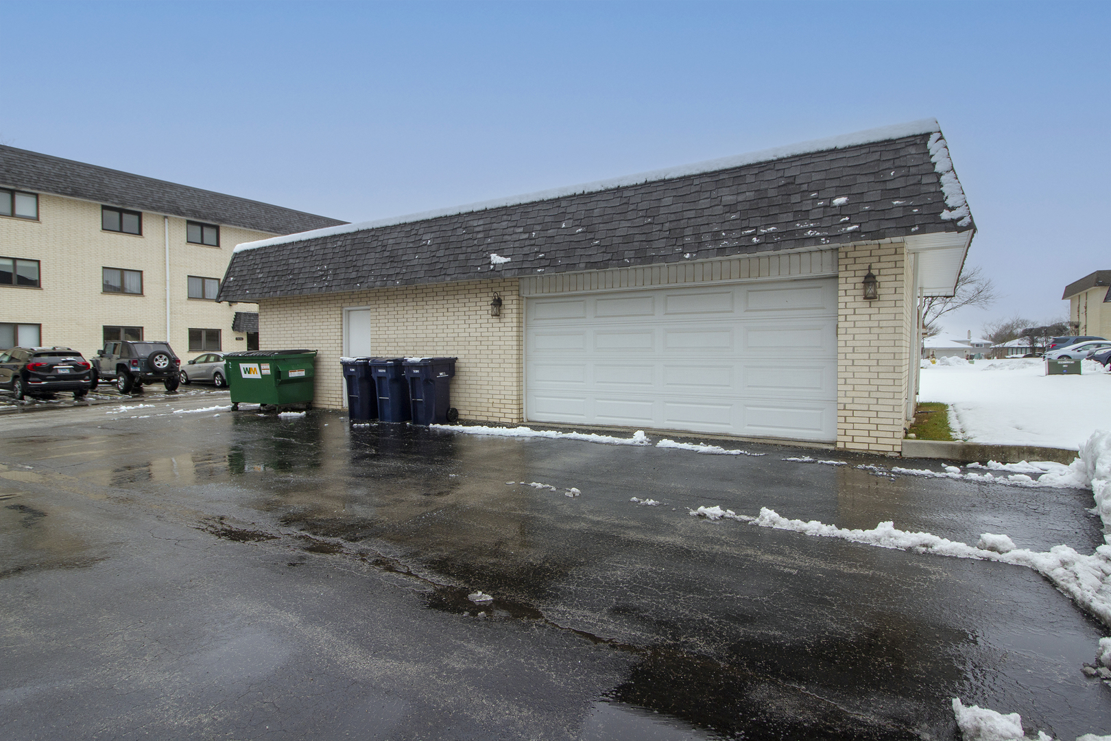 7436 W 153rd Street Unit: 3