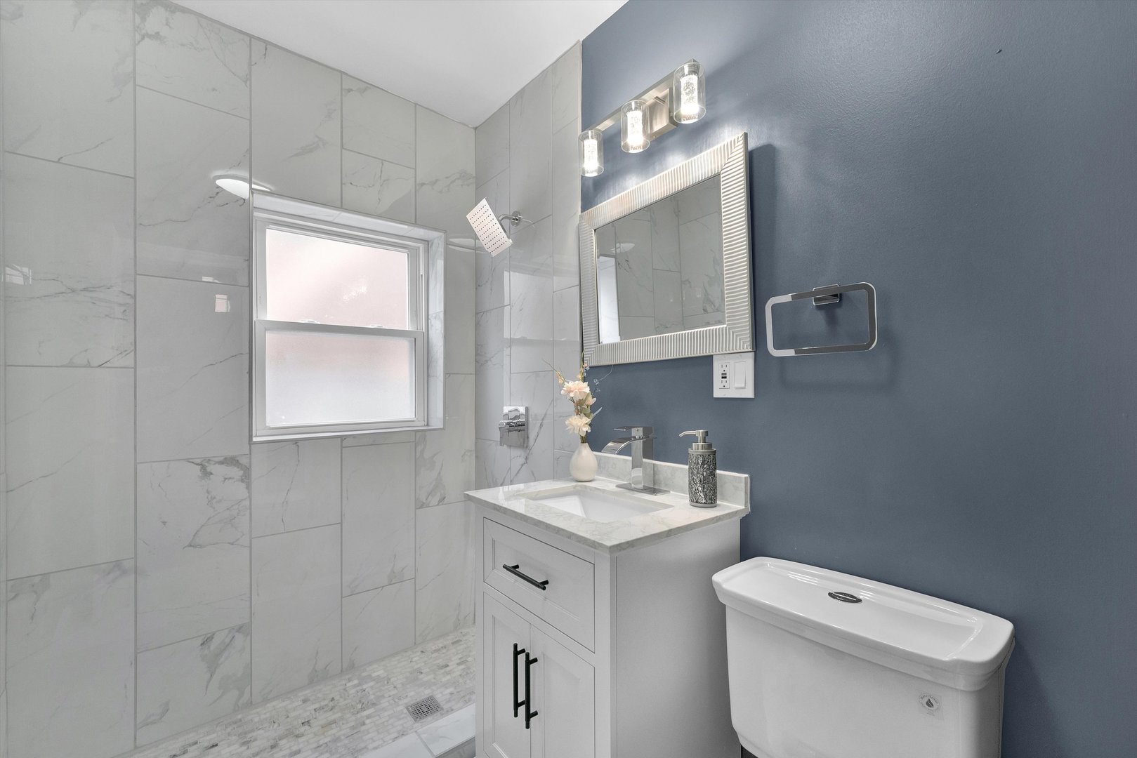 3541 W 74th Street