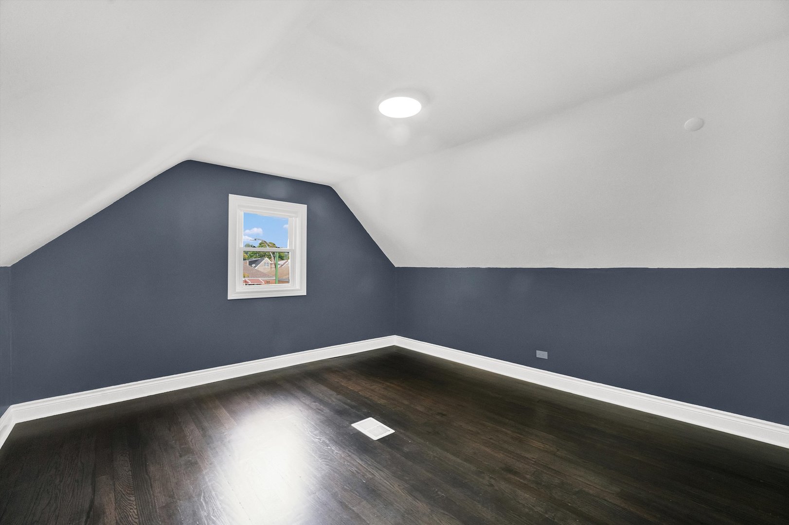 3541 W 74th Street