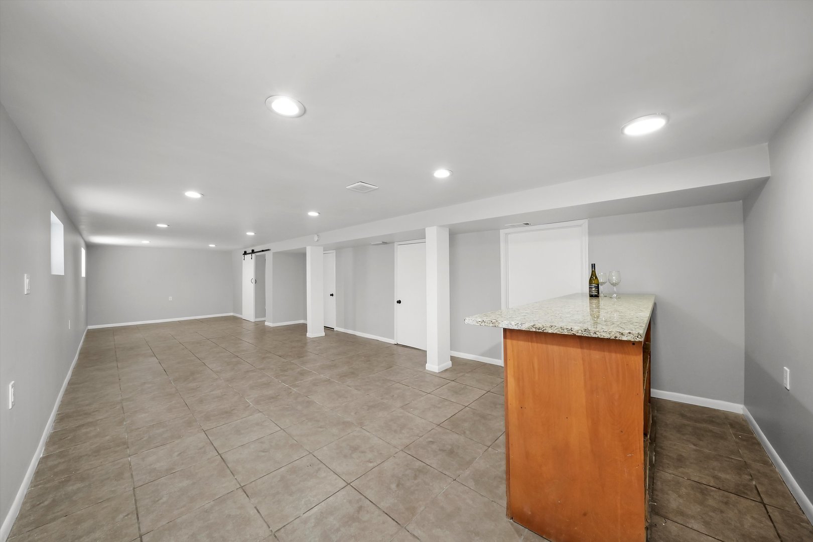 3930 W 84th Place