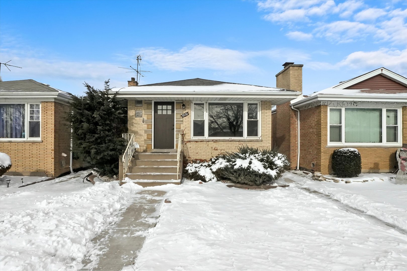 3930 W 84th Place
