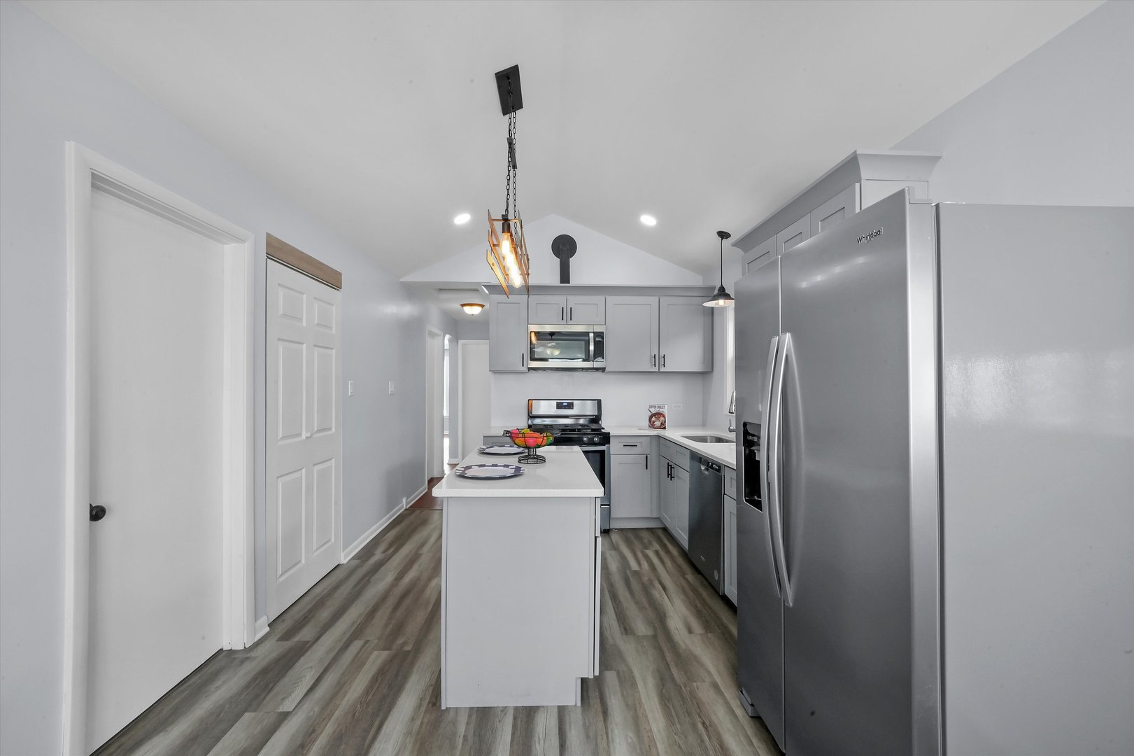 3930 W 84th Place