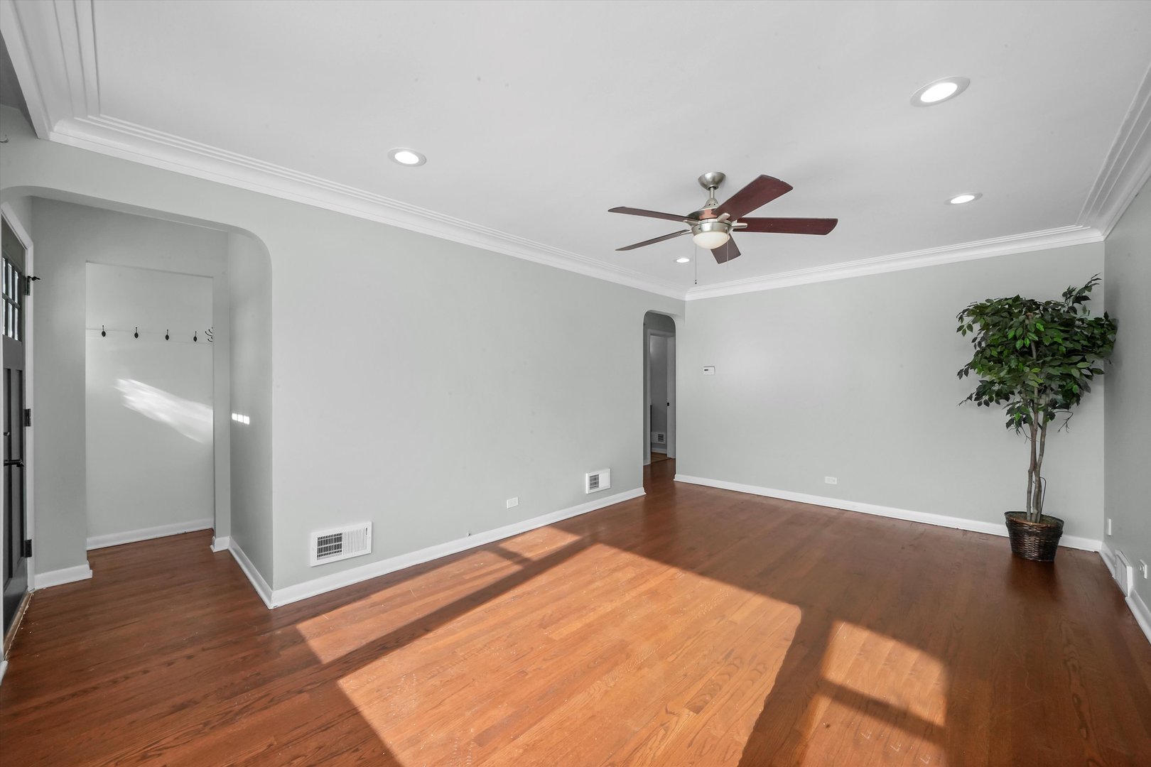 3930 W 84th Place