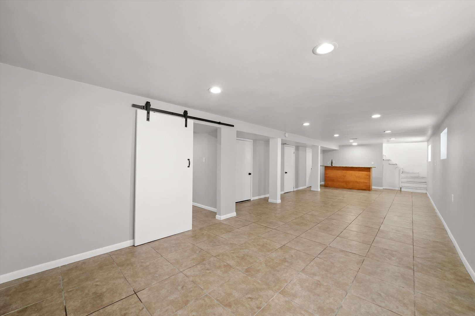 3930 W 84th Place