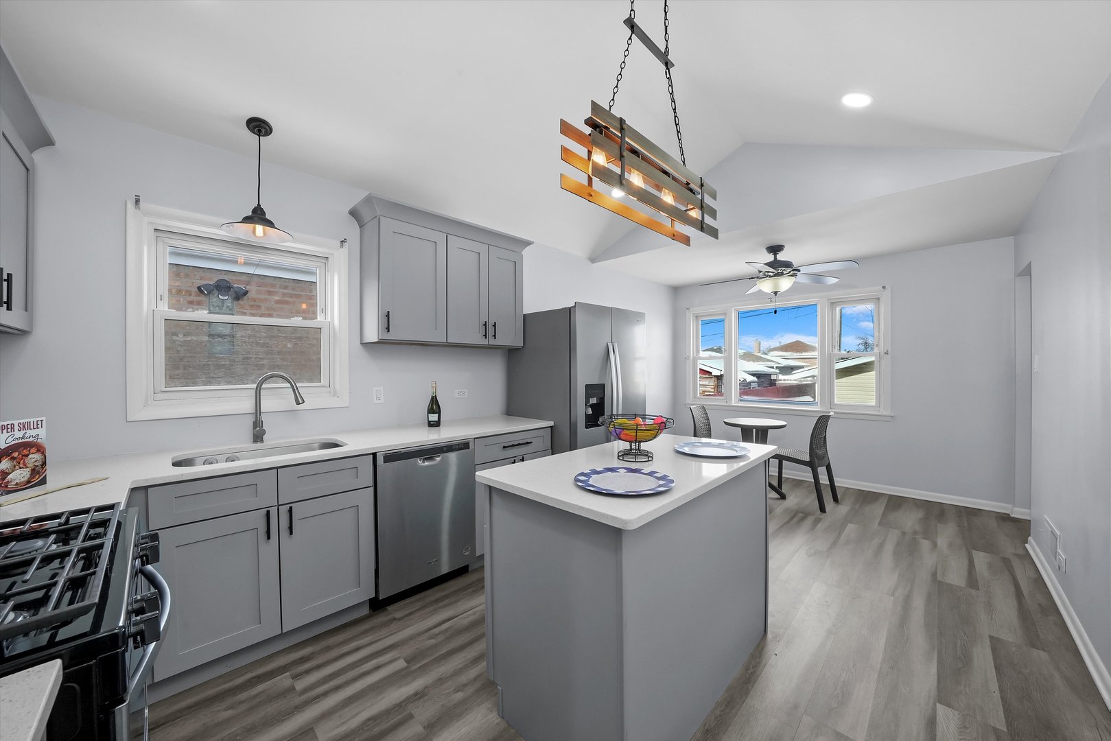 3930 W 84th Place