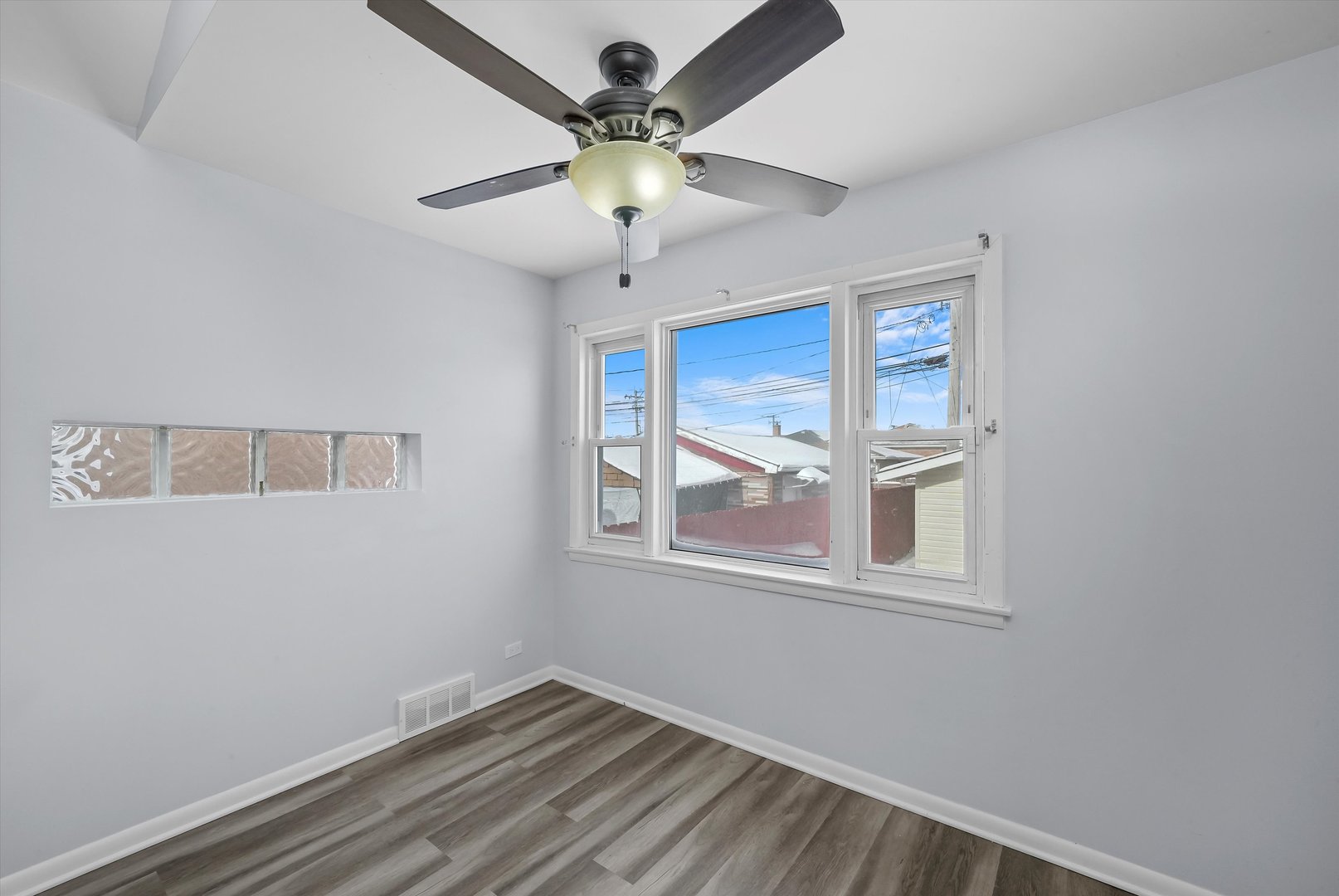 3930 W 84th Place