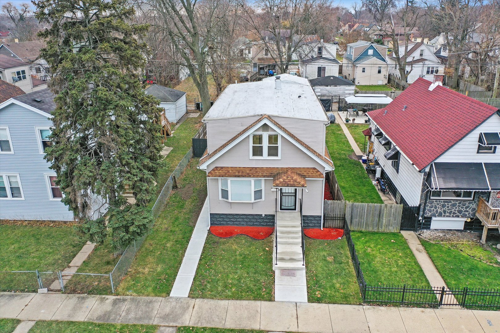 521 W 103rd Place