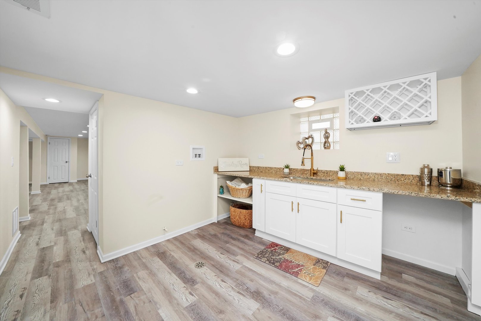 521 W 103rd Place