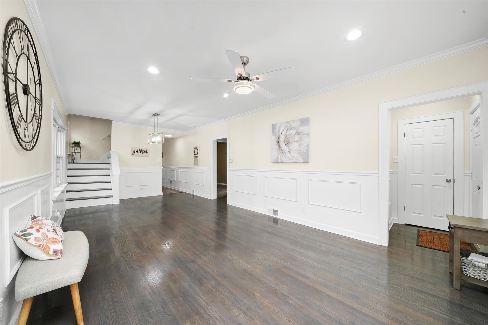 521 W 103rd Place