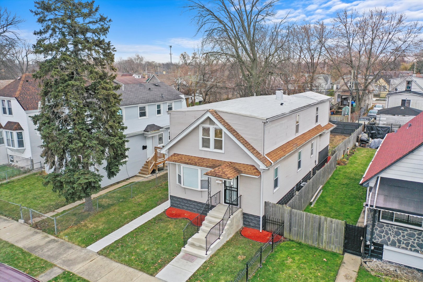 521 W 103rd Place