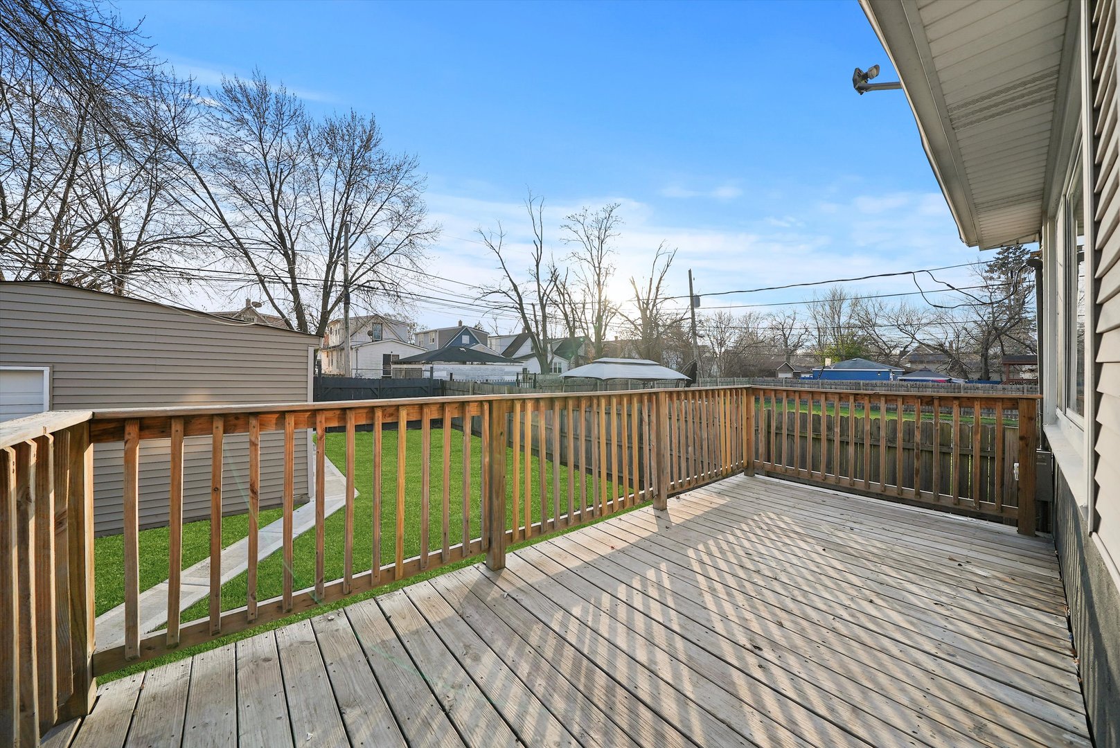 521 W 103rd Place