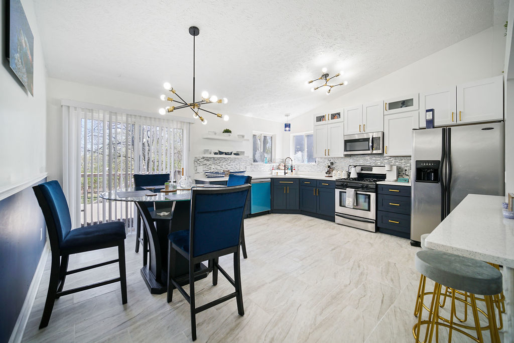 2511 SE Candlewick Drive